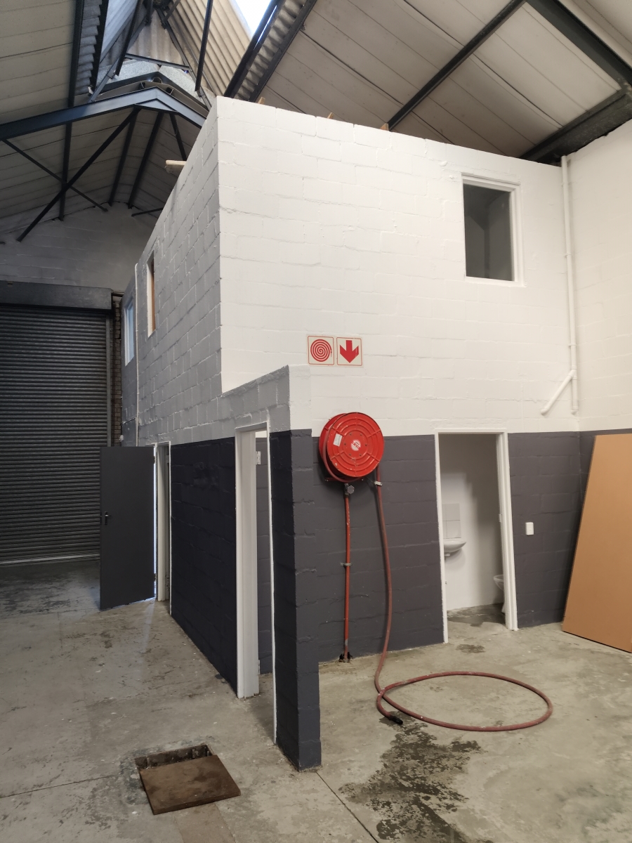 To Let Commercial Property for Rent in Okavango Park Western Cape